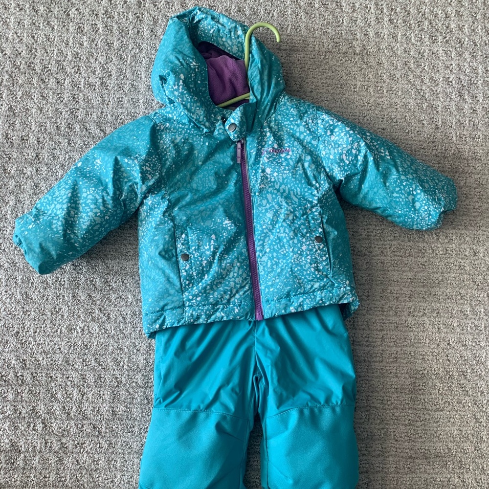Columbia winter set